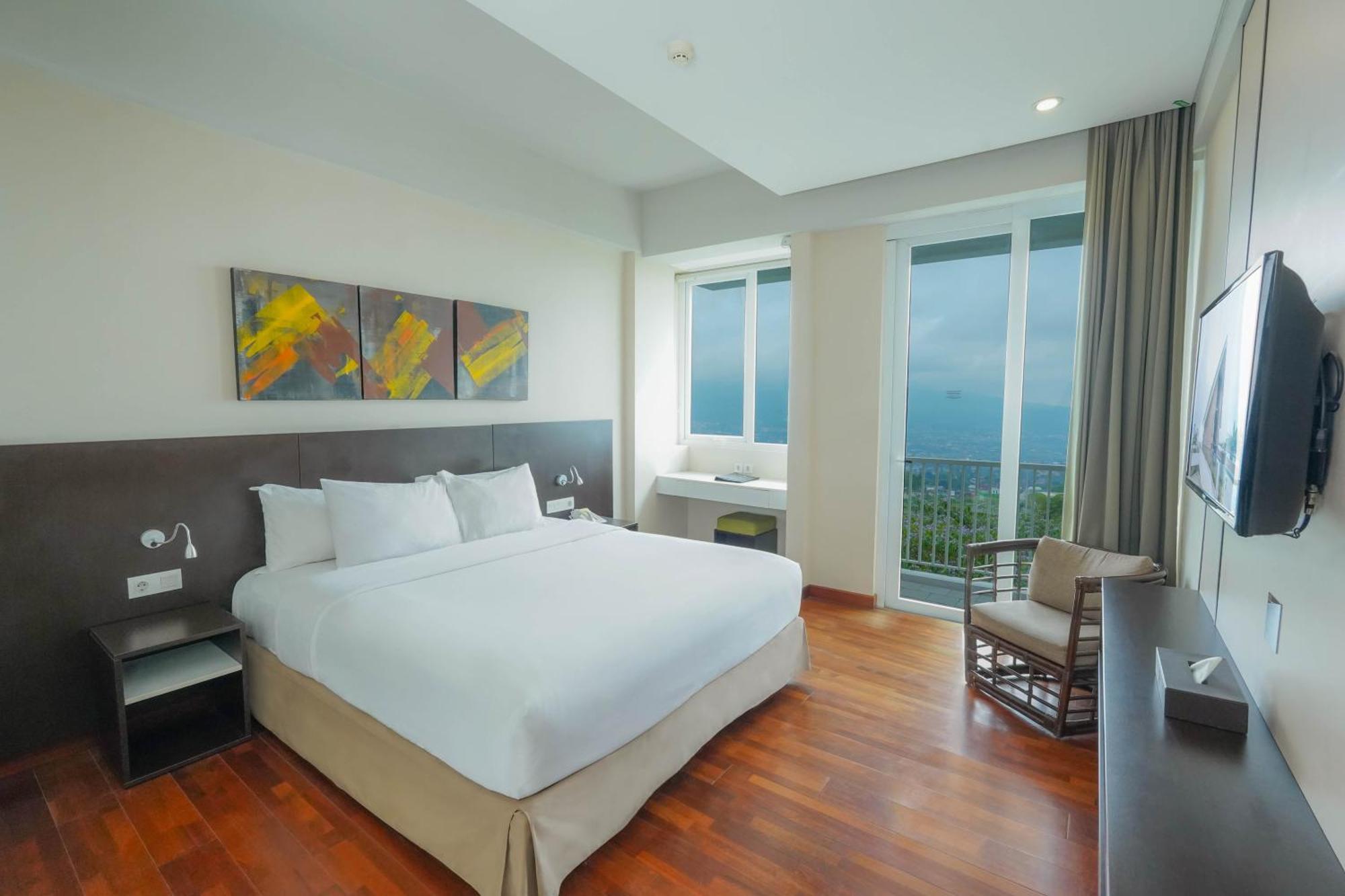 Amartahills Hotel And Resort Malang Pokoj fotografie