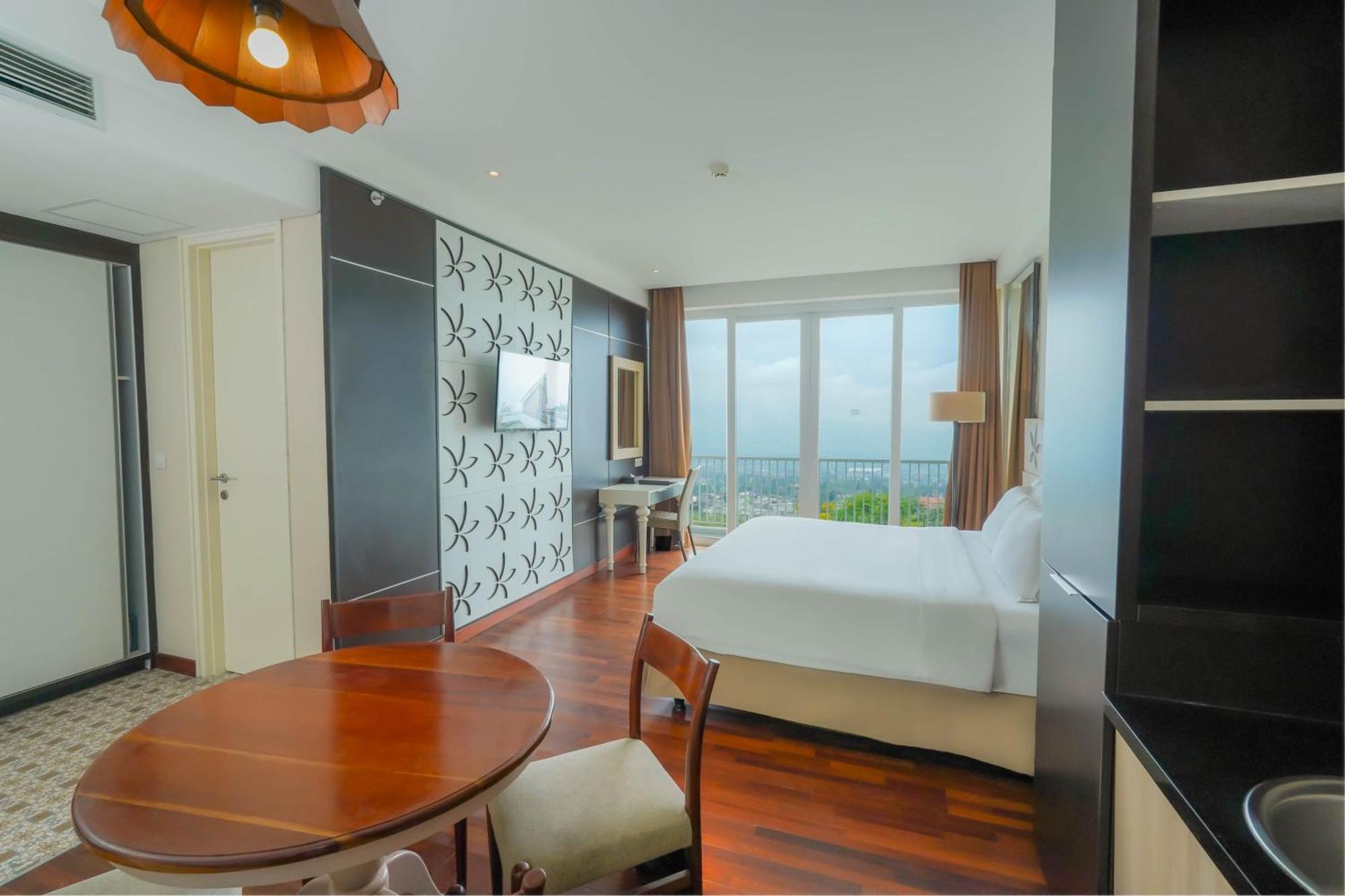 Amartahills Hotel And Resort Malang Pokoj fotografie